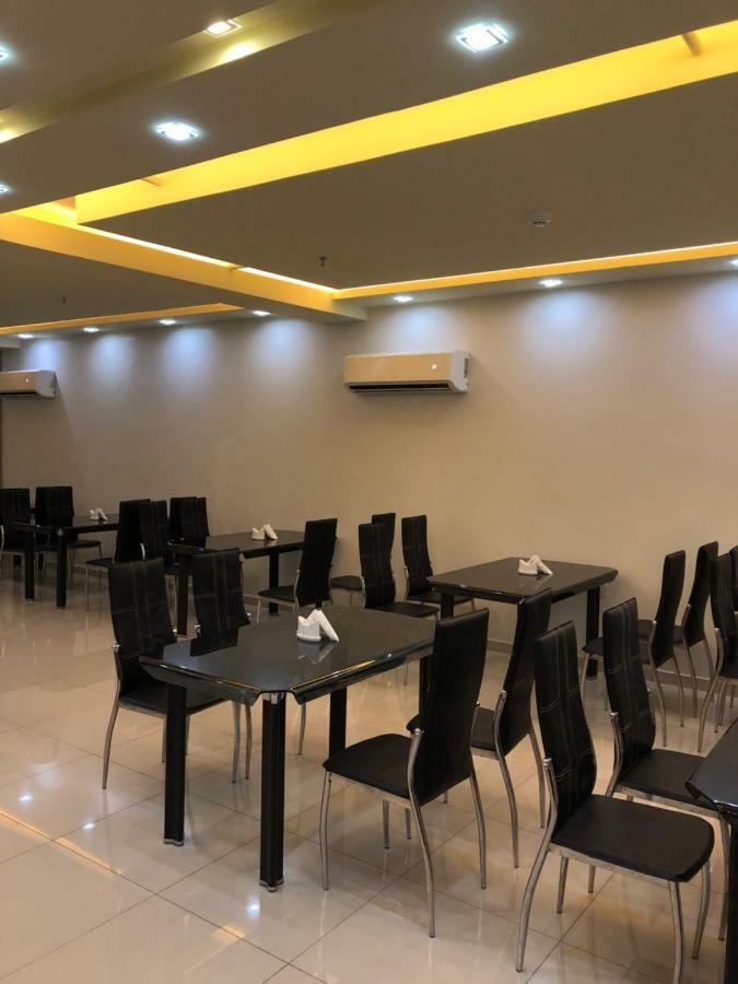 N Platinum Hotel Медина Екстериор снимка